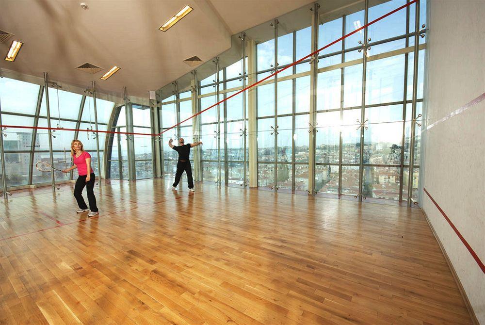 Eser Premium Hotel & Spa Buyukcekmece Εξωτερικό φωτογραφία Squash courts at the National Indoor Arena