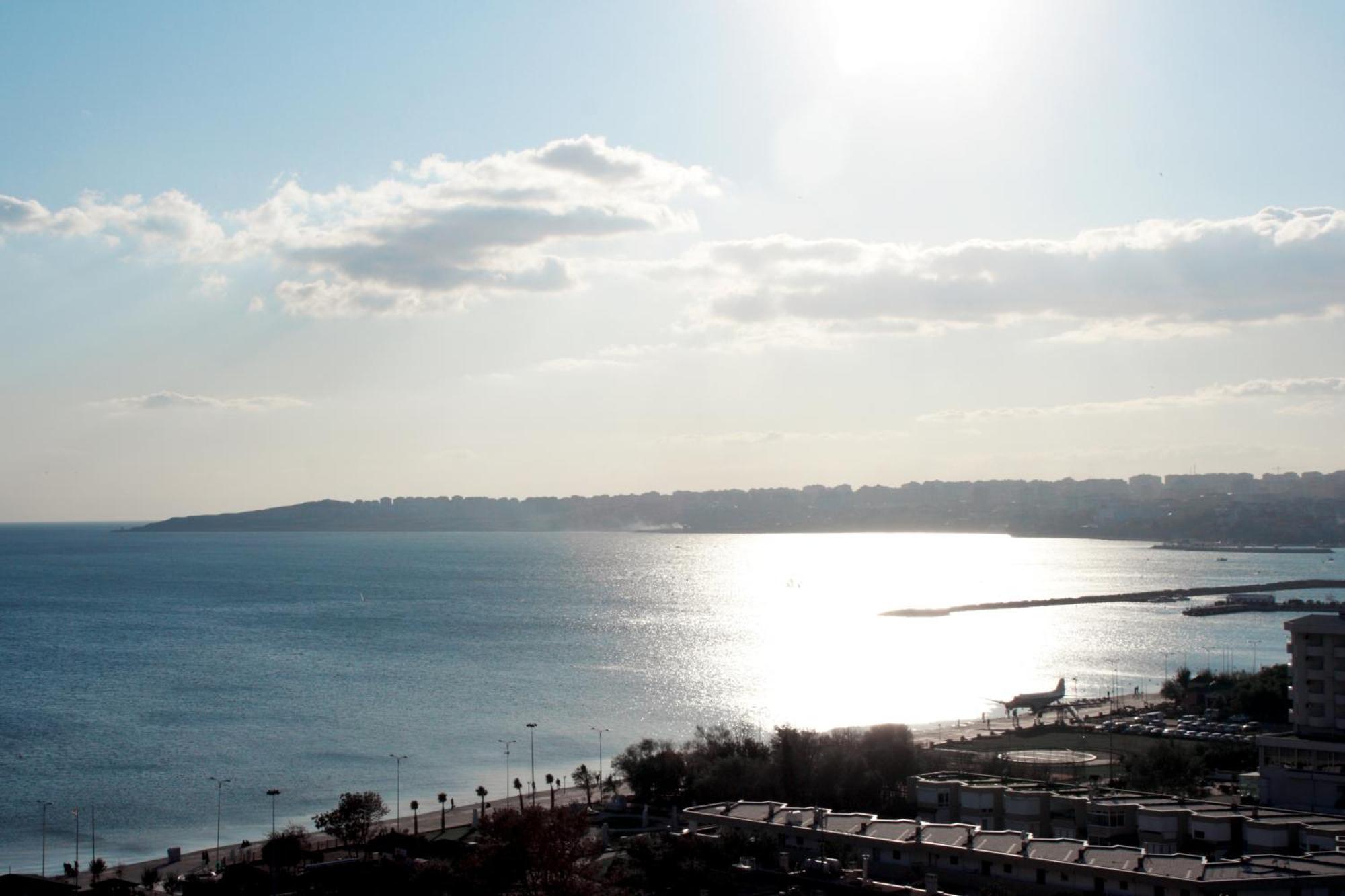 Eser Premium Hotel & Spa Buyukcekmece Εξωτερικό φωτογραφία View of the Sea of Galilee