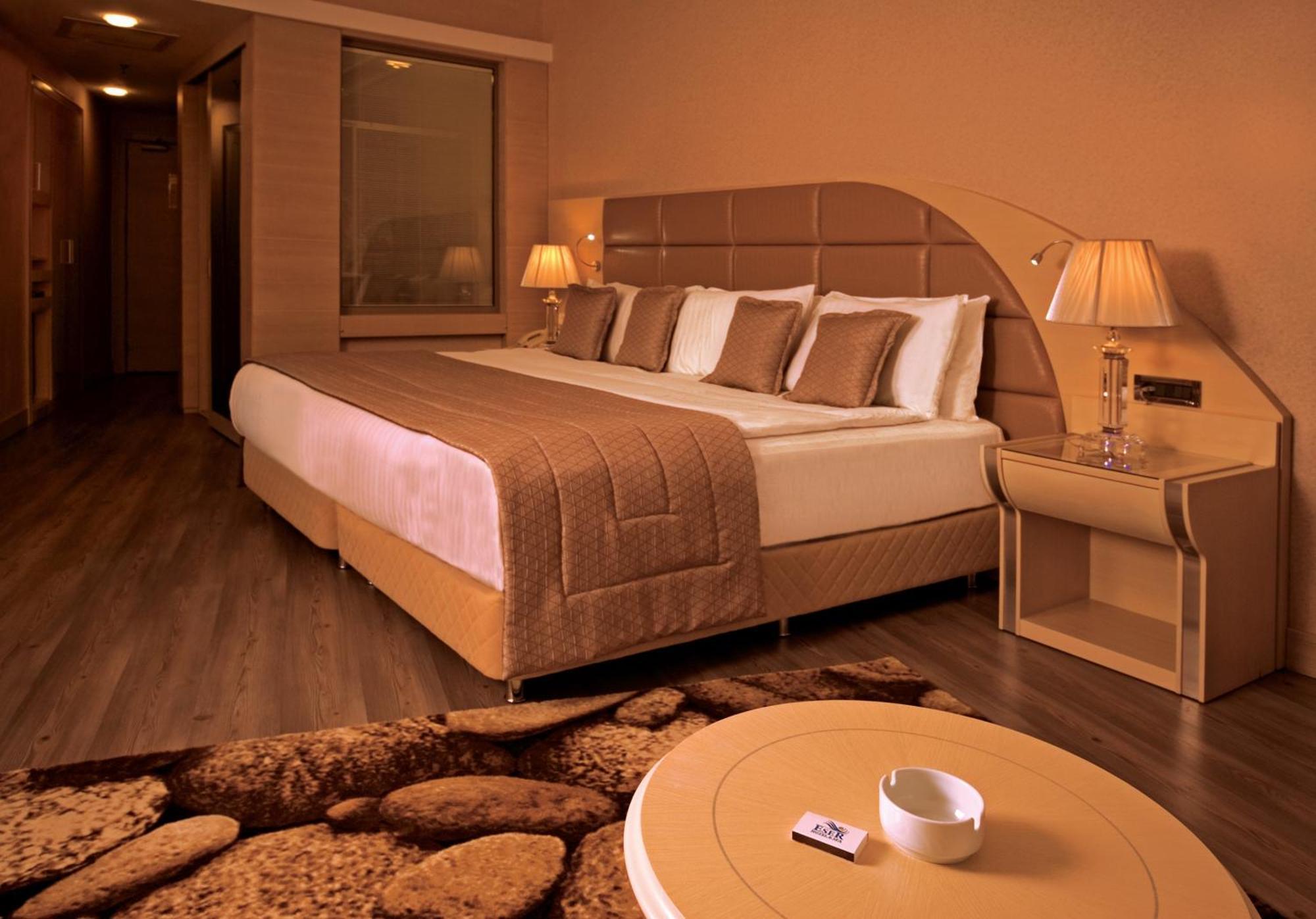 Eser Premium Hotel & Spa Buyukcekmece Εξωτερικό φωτογραφία A room at the hotel