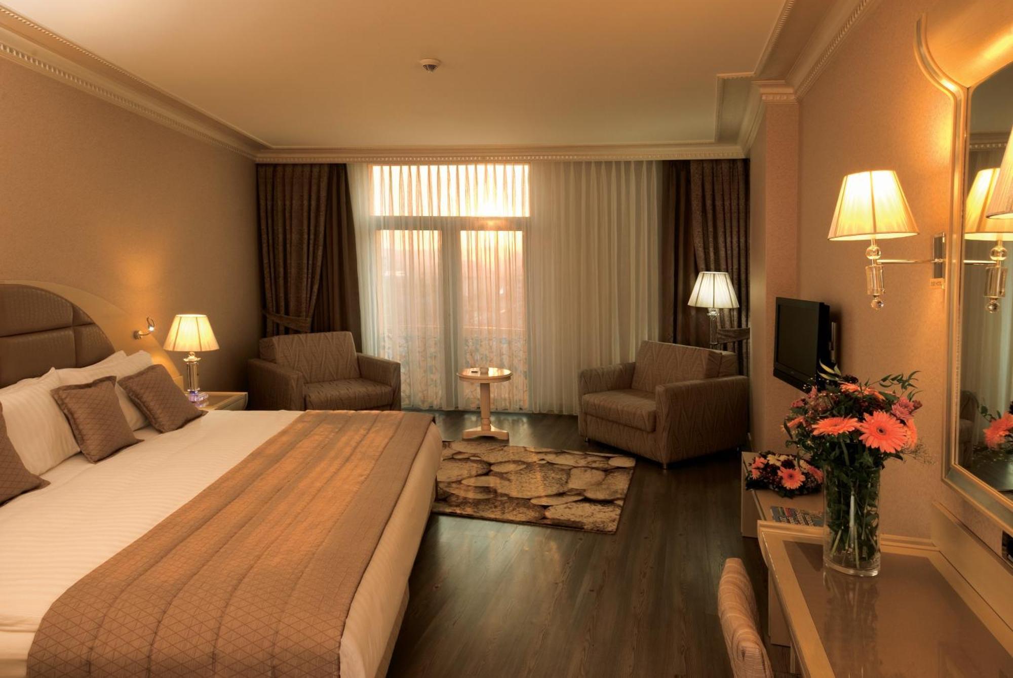 Eser Premium Hotel & Spa Buyukcekmece Εξωτερικό φωτογραφία A room at the hotel