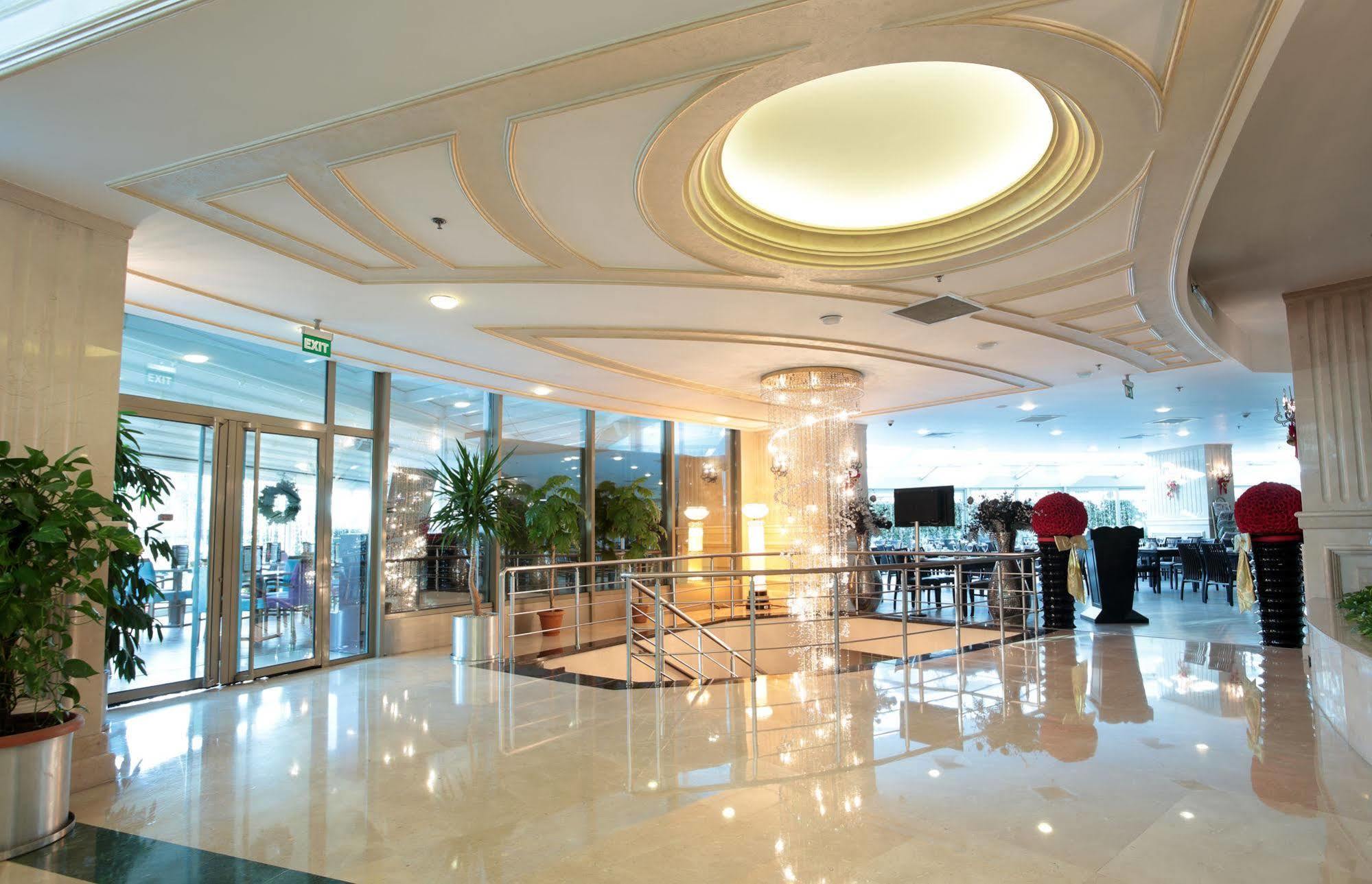Eser Premium Hotel & Spa Buyukcekmece Εξωτερικό φωτογραφία Lobby